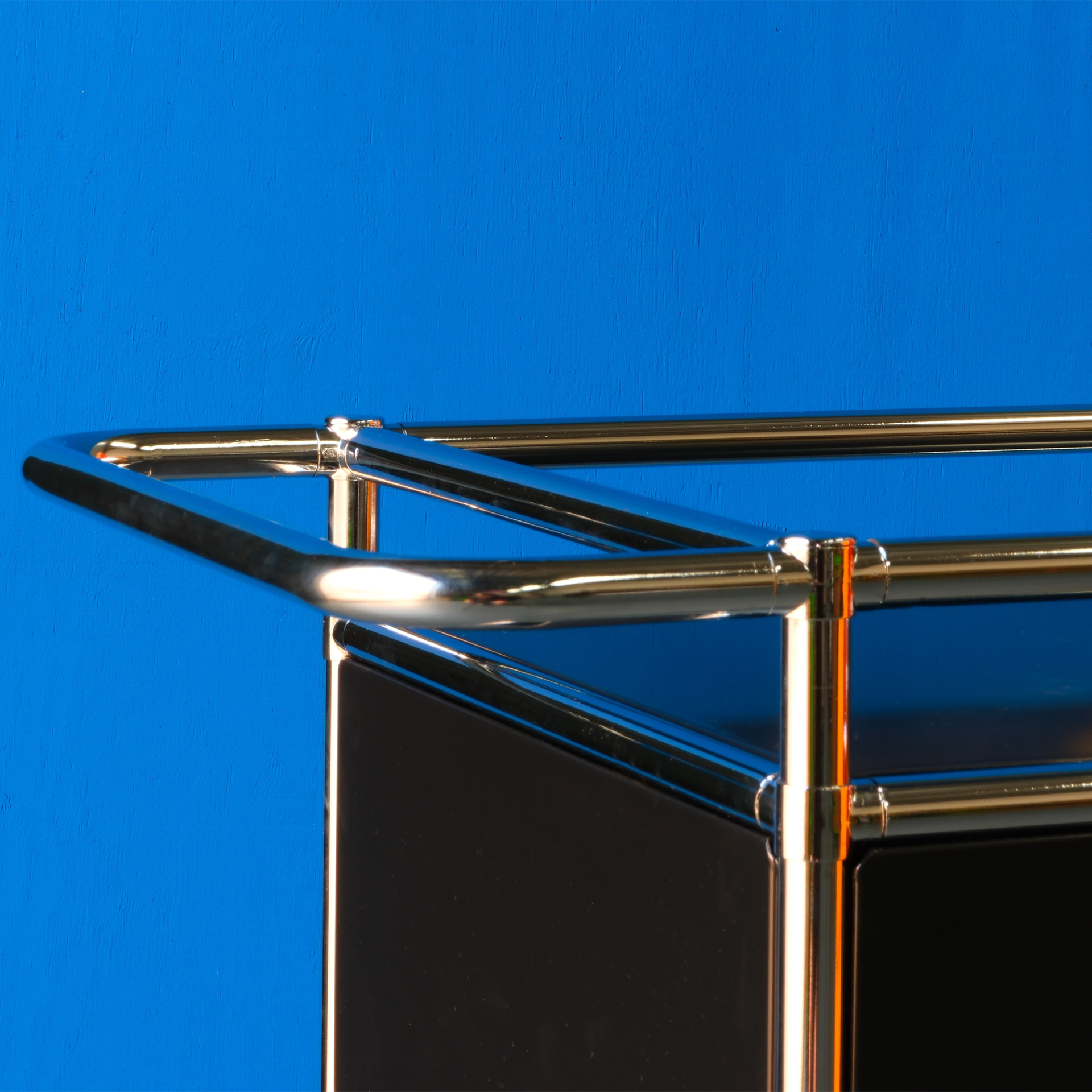 Round handle